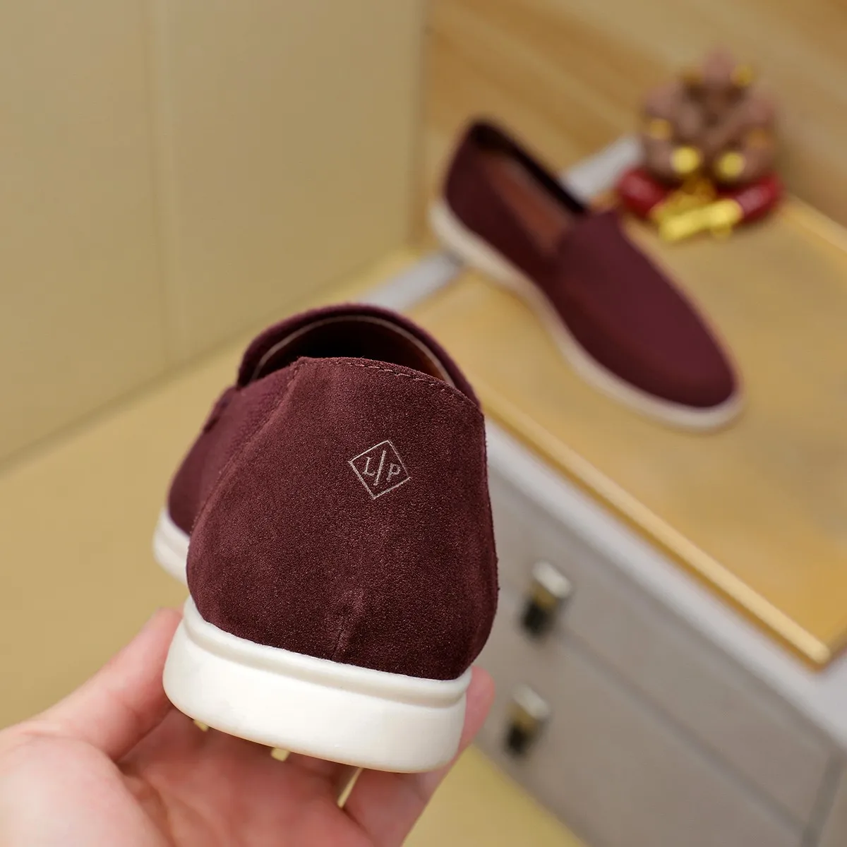 Men's Men's Shoes 💰 400 Loro PIana moccasin made of wish wool fabric. The upper is made of knitted fabric, made on a loom, and then attached to a rubber sole. The Rain System's water-repellent treatment enhances the shoe's functional design, while the suede details give the shoe a sense of elegance and sophistication. Made from Wish, fine wool from Australian and New Zealand Merino sheep 38-44